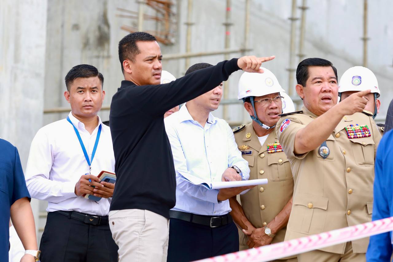 EFA7BFFD-058D-4F2C-A9F8-EB8D39ED2B01