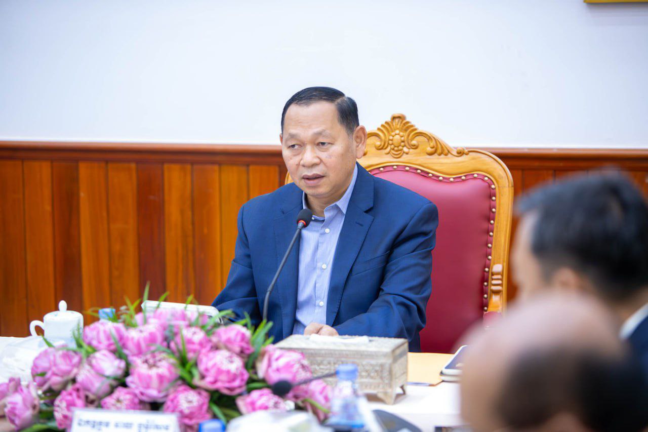 FADCAFCE-0FFA-422B-A921-42AEF2FEF47C