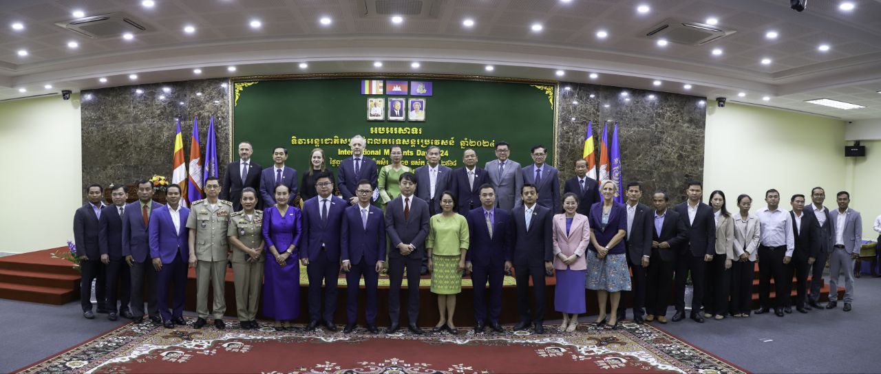 0543A8BC-335E-444E-8057-6628272EA44F