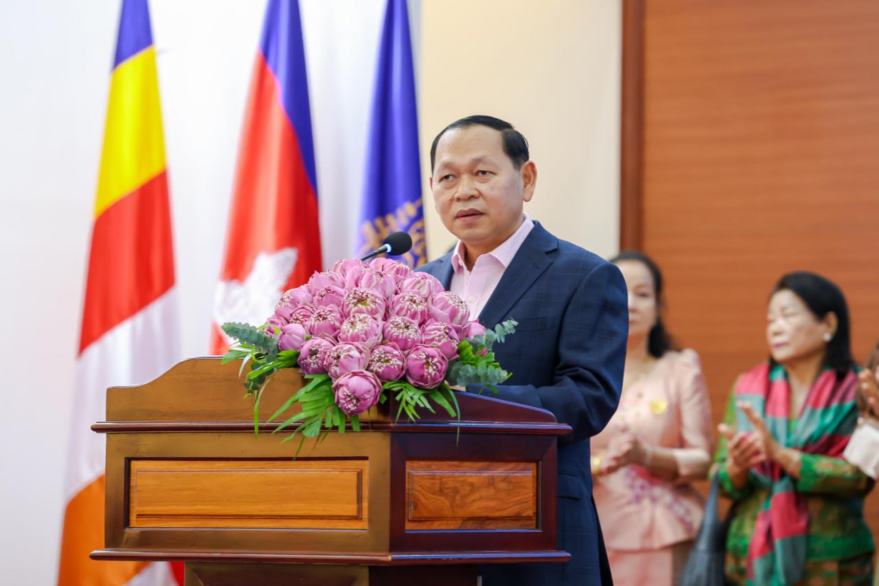 0A87E41F-8165-4C5E-B471-5C927610FD28