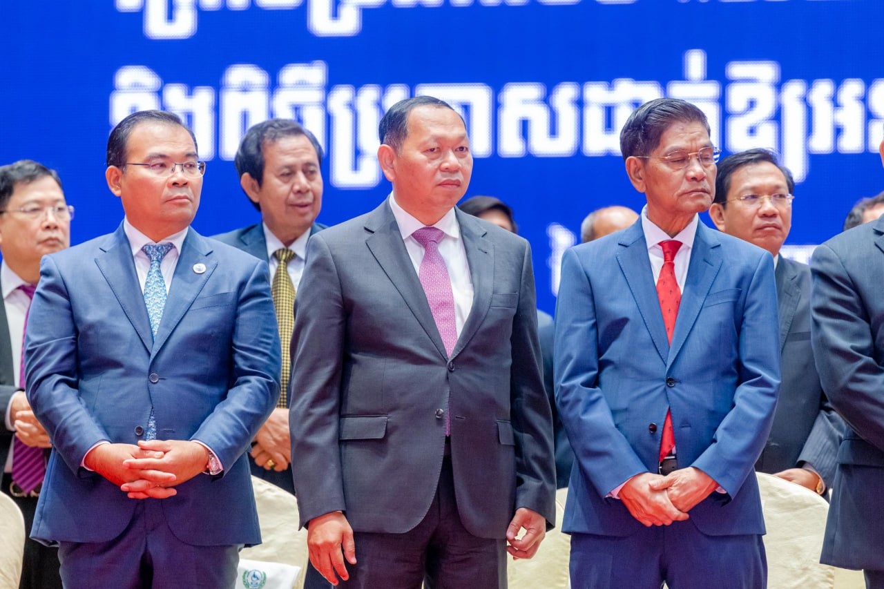 1AD86E2A-9DF5-49ED-8635-698CD258FC8E