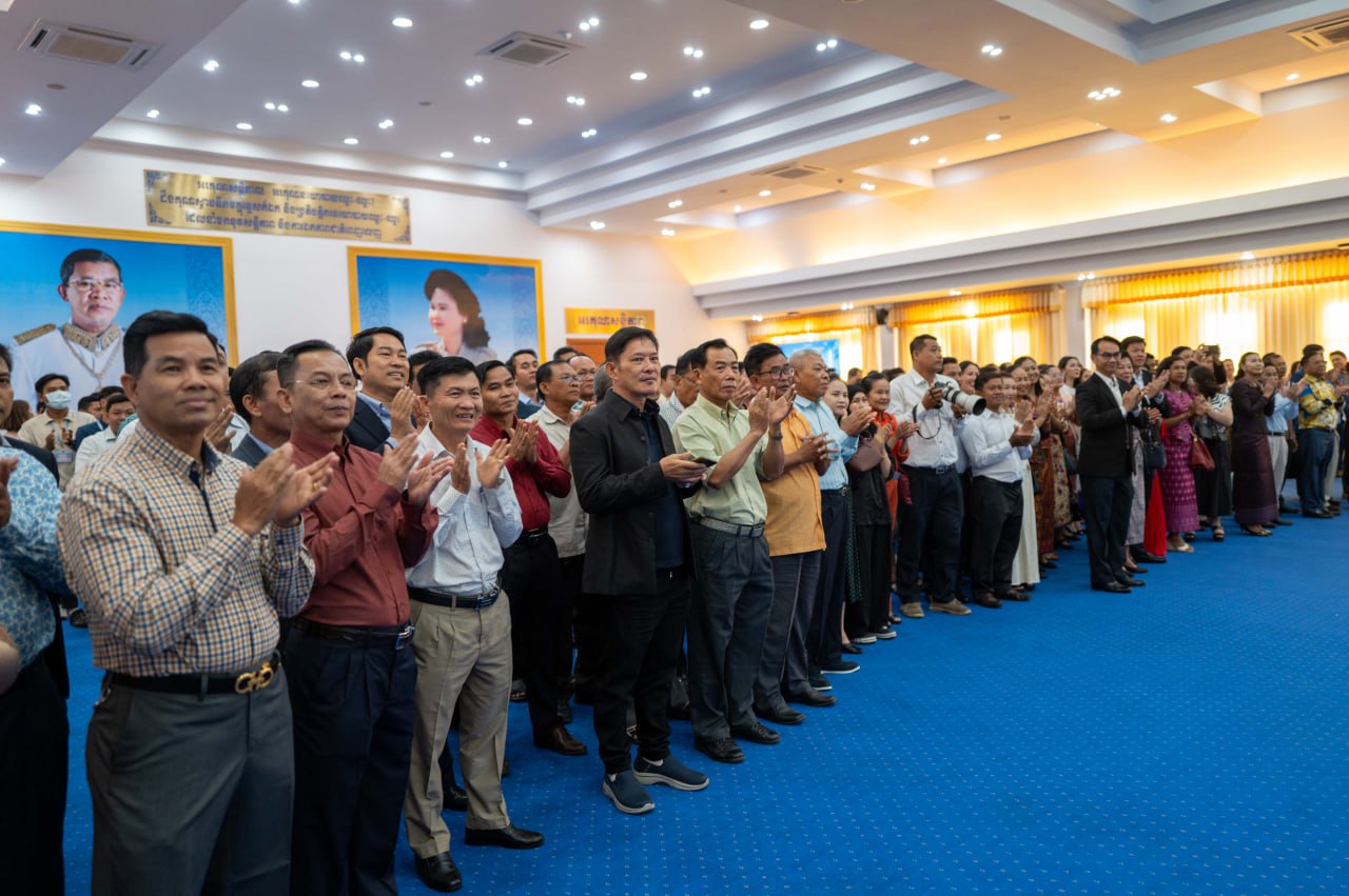 3F19199E-26E3-4D74-8225-2C9432626444