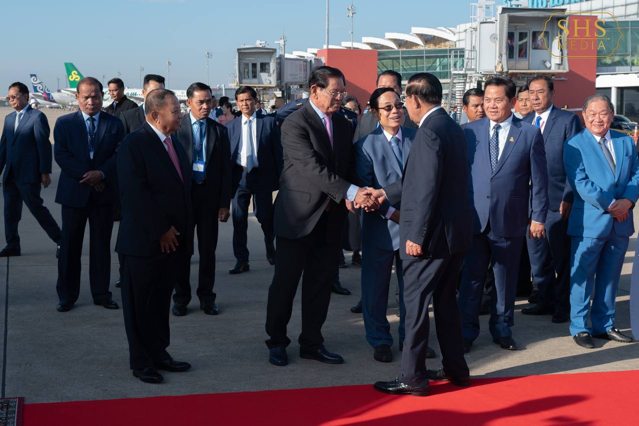 5BD73289-B4A0-4EE8-9E32-30D7A263C07F