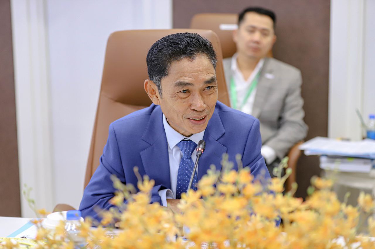 C1455299-2AAC-44F3-89EB-2636A4E78831