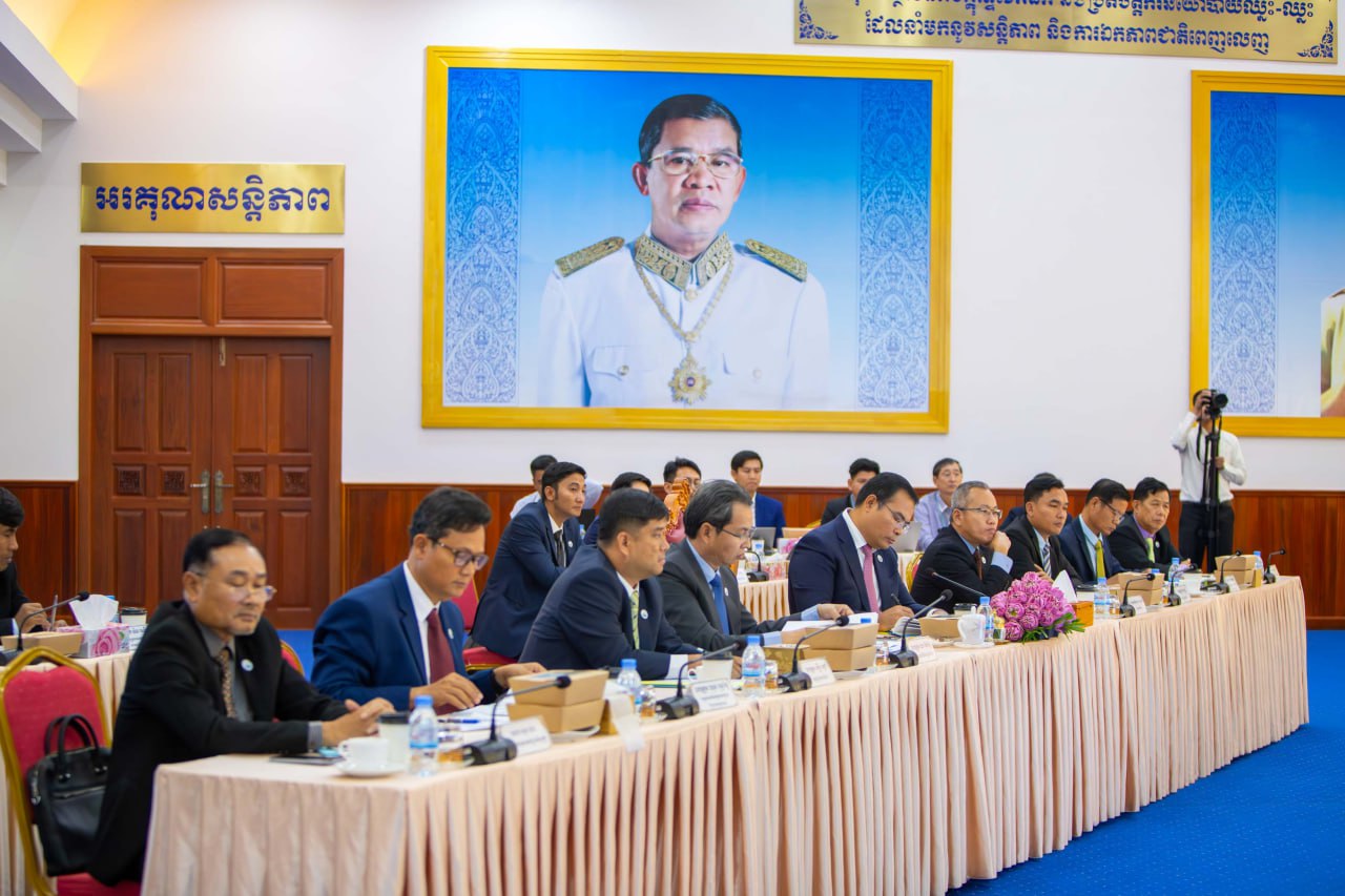 CC093C0B-E8DD-4E45-B7B9-D85030BB90BB