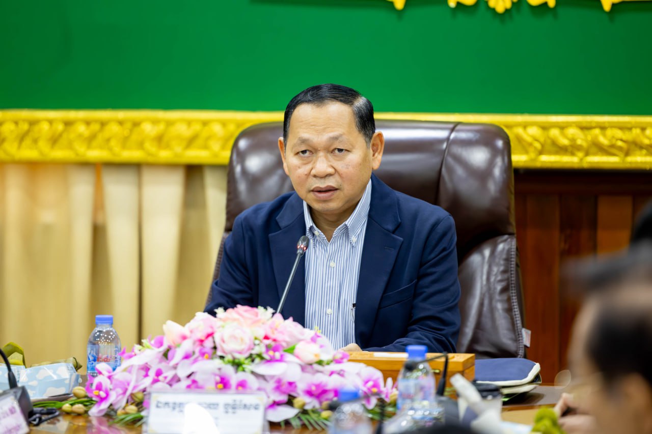 CCF9A0AE-C056-4753-9CB2-D84E43641743