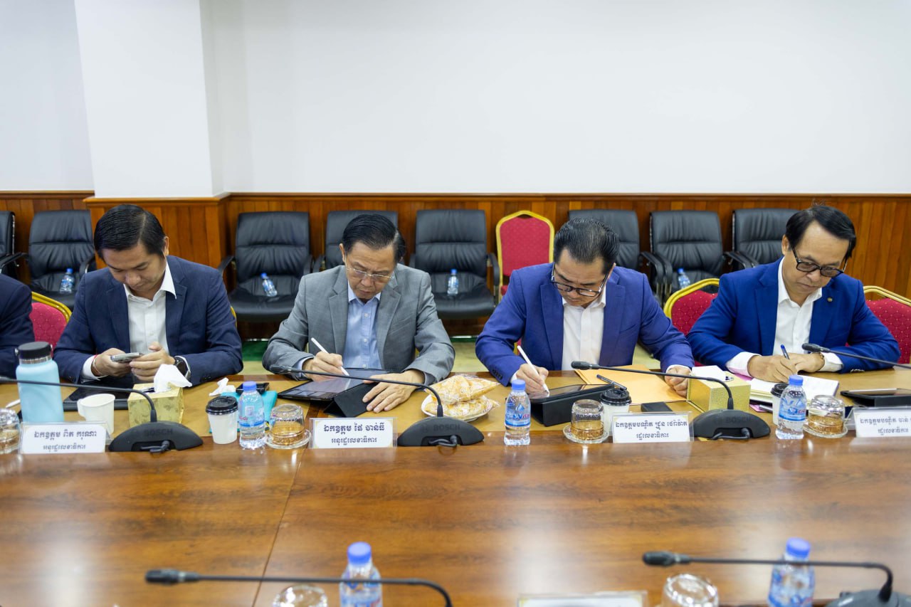 E560CA30-B6DB-4D6A-9405-21C4595BC10E