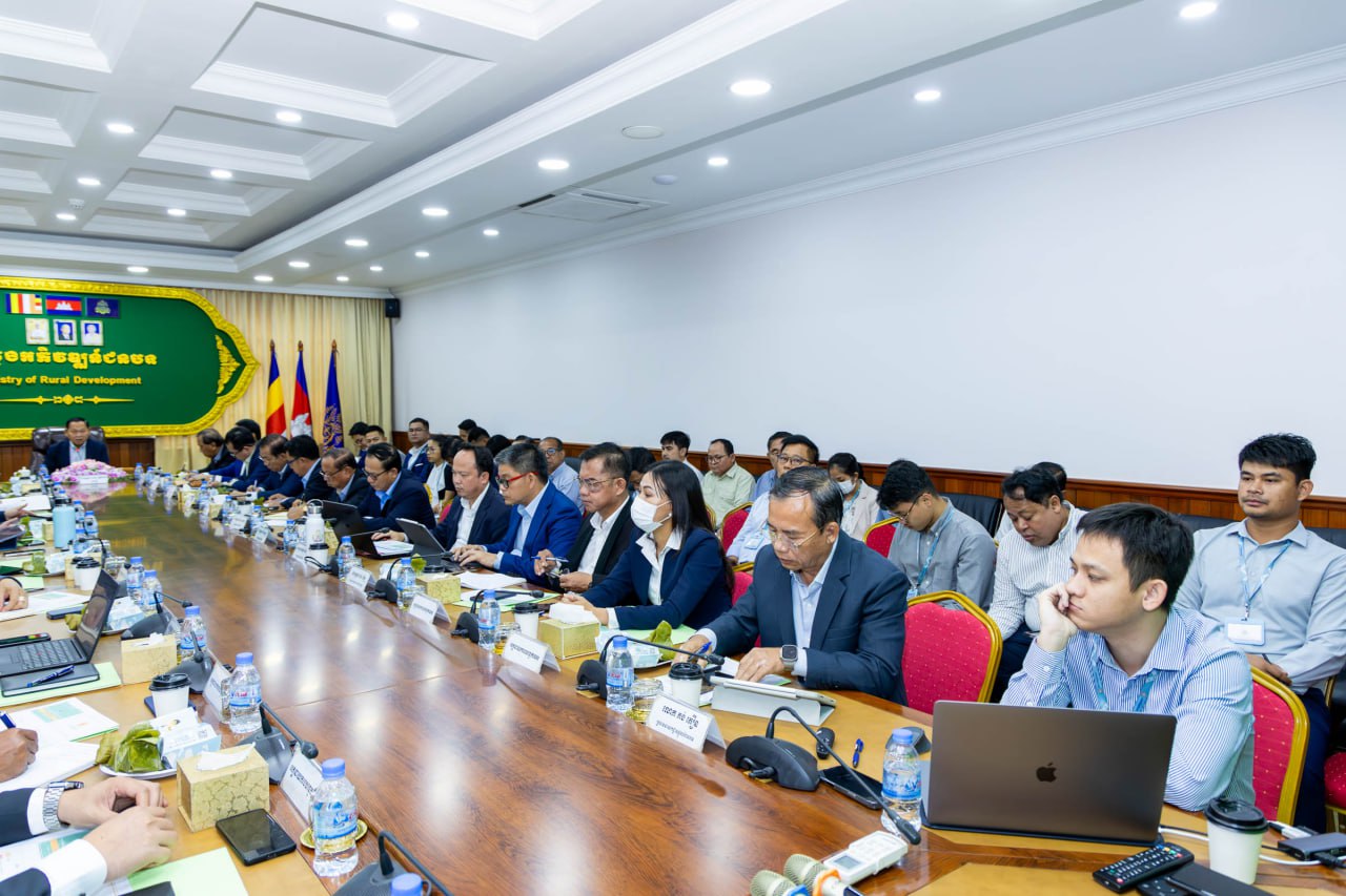 E7F19349-1F2D-477C-A6E3-23714111C880