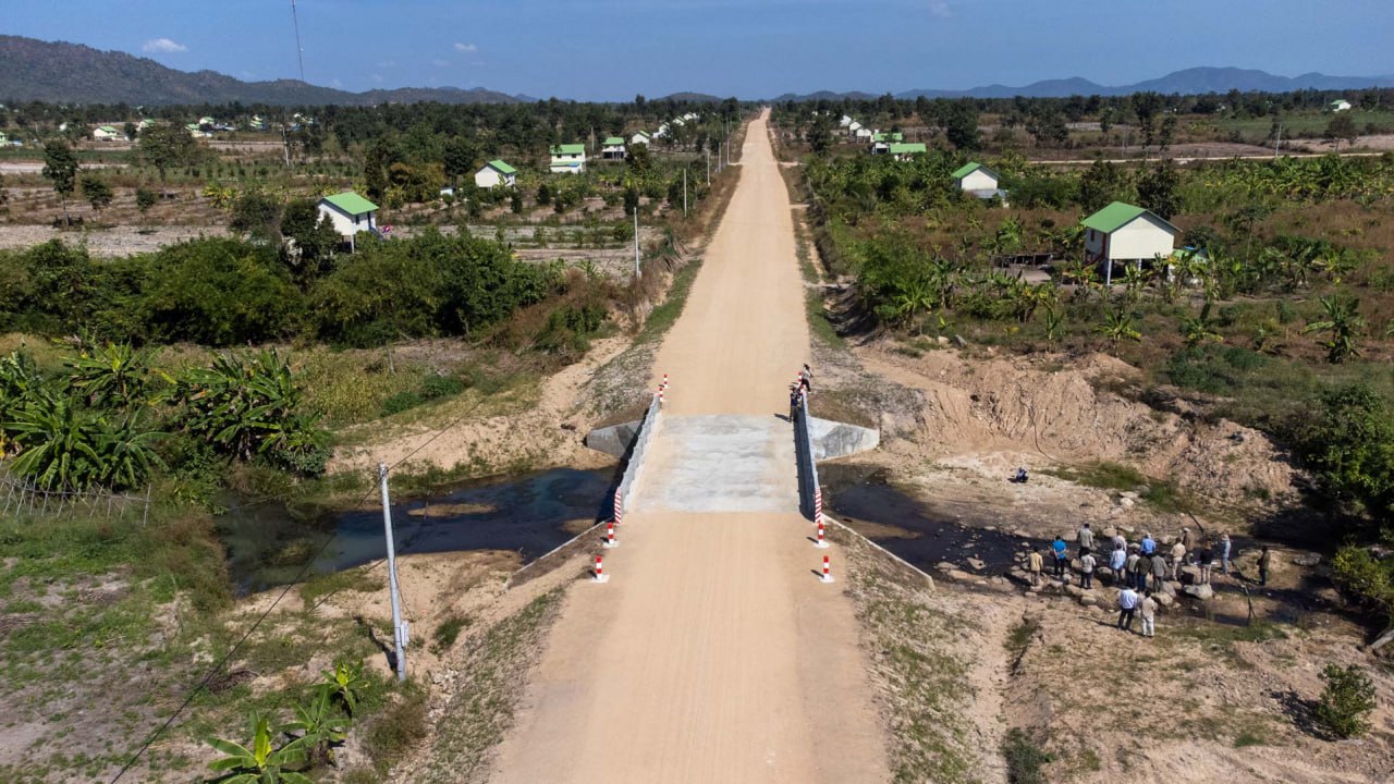 4AF3F662-023E-41EB-8BB5-235E0C9D5E91