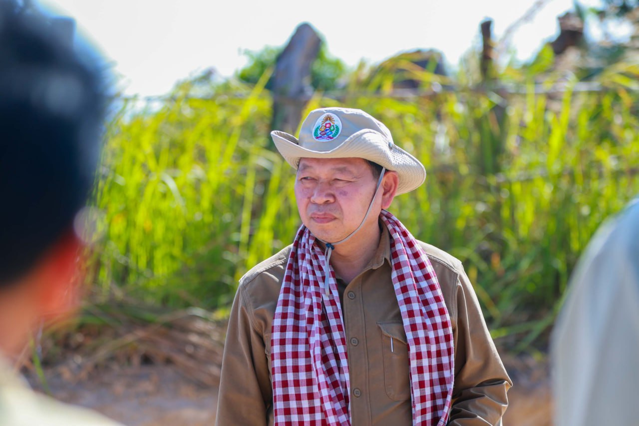 6B2AA125-1120-4D8D-BCD8-CF82B7AC931D