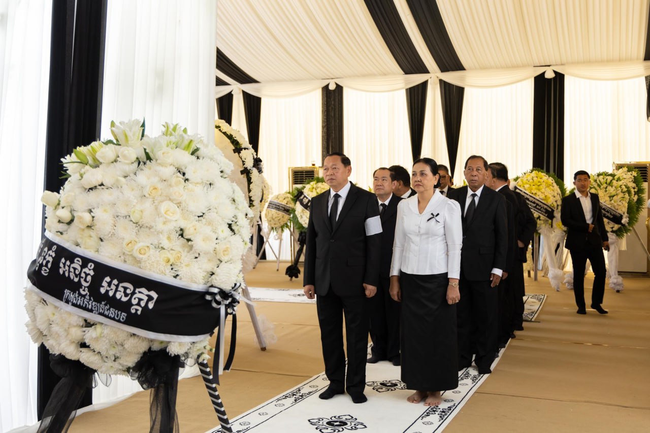 78F4AA48-7142-4B69-9AD0-3EAE8FA62D9C