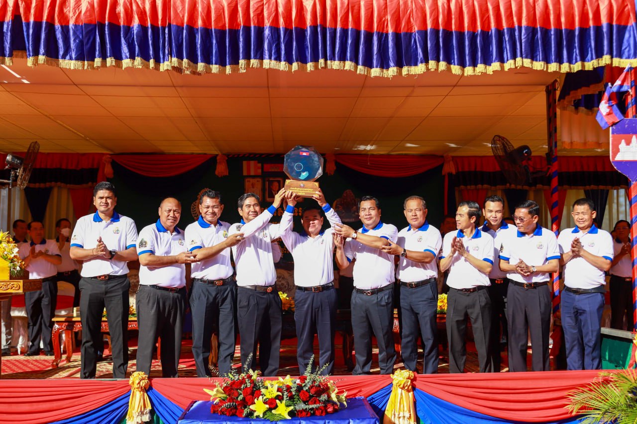 86E3B7BB-D27C-4DE4-8CF1-3CF8B9A73DC9