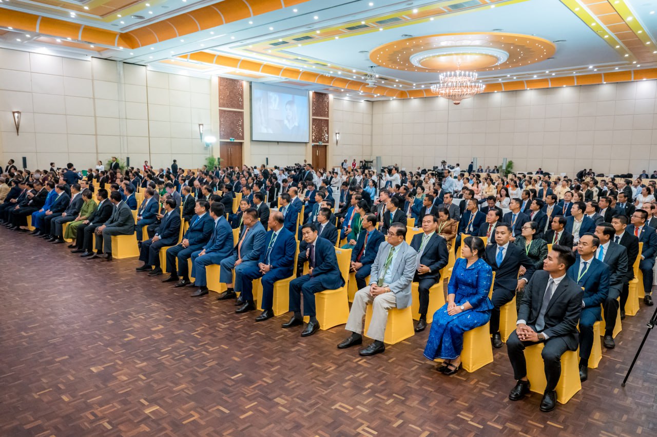 CE9F59BB-54F3-462E-9D07-22C82B99B0AA