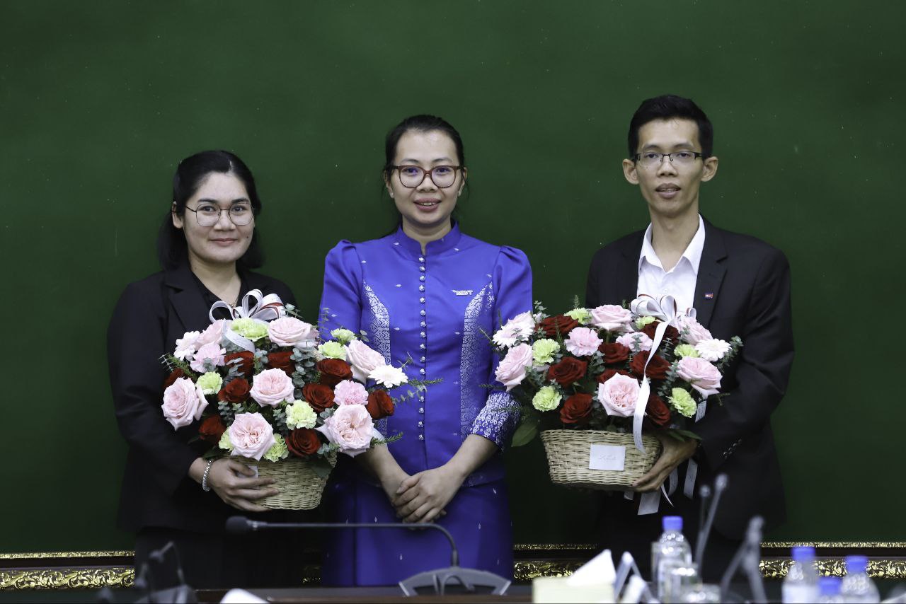 DB08679C-06D2-4FF0-993F-58BBFF79DA30