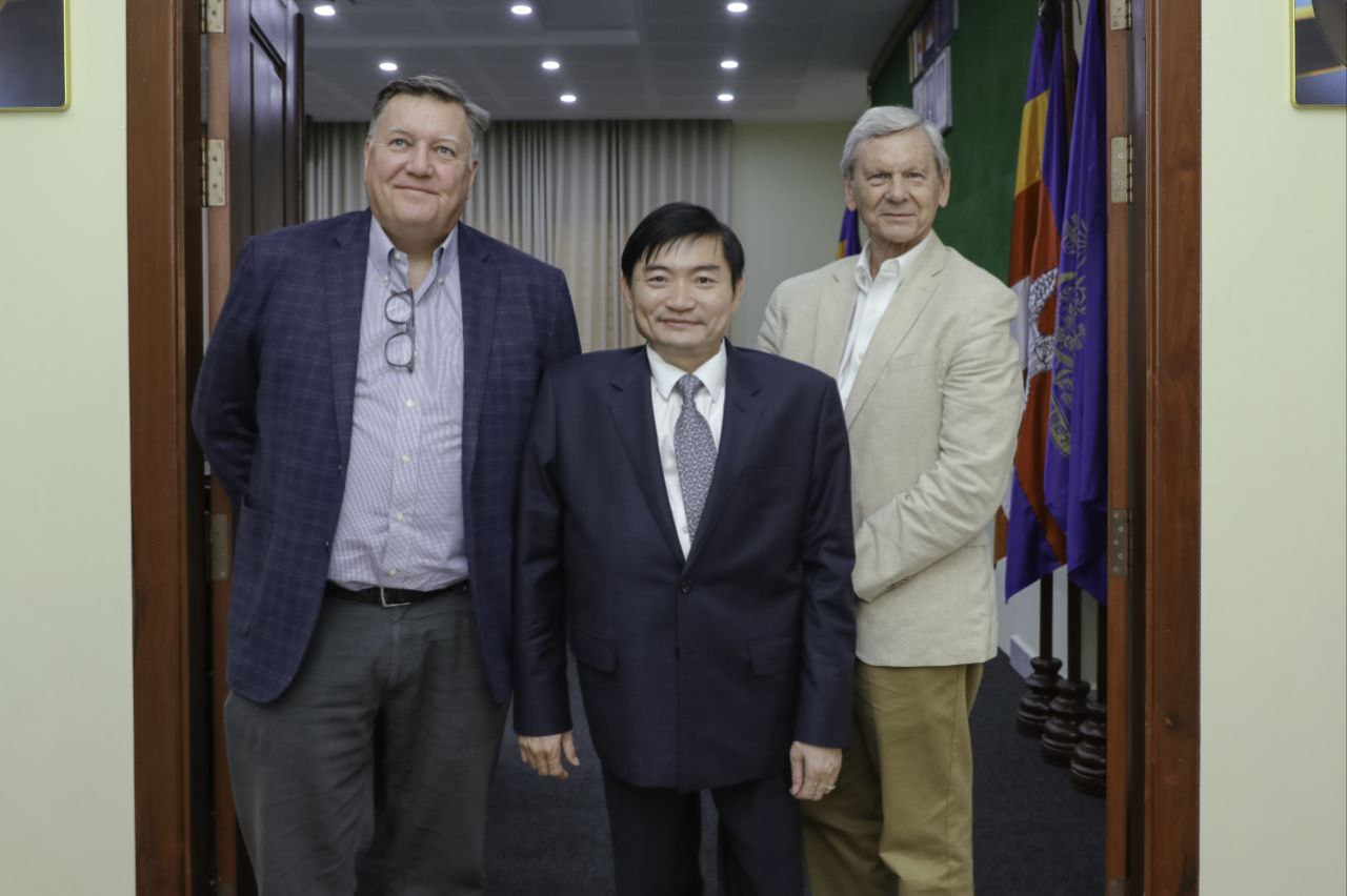 E6FD2C20-B81A-432A-9928-07D3CF11C68E