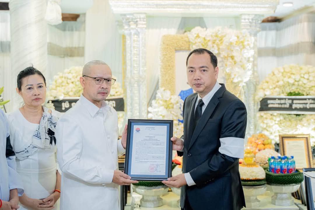 E7DD8122-EB19-49CC-8C26-144AD82327EF