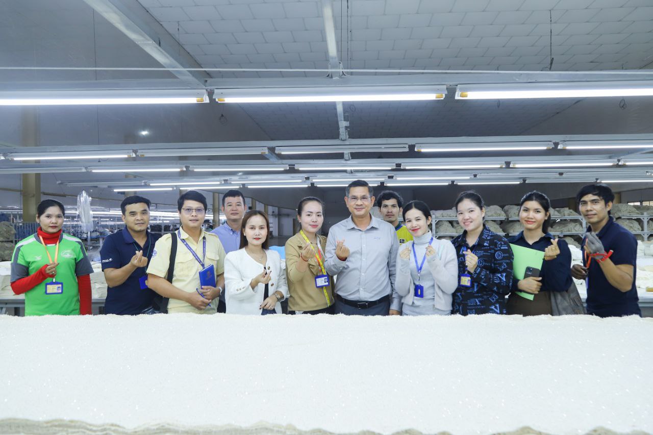 10C765DF-7D32-445E-BE3E-5F35DCEC5A81