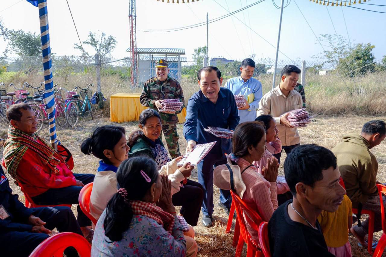 6D4393CF-906C-4B12-8E6B-4BA32B6D2574