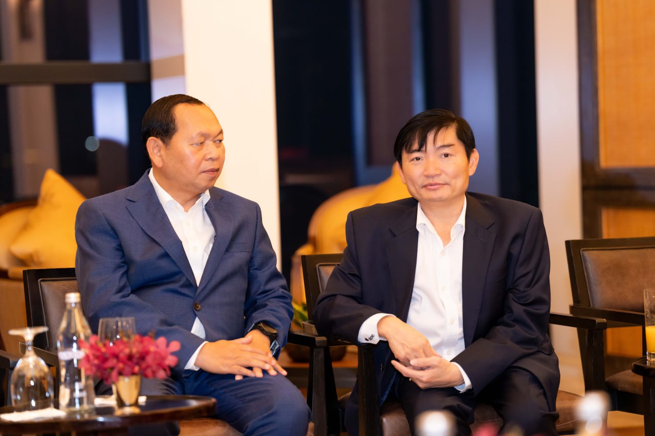 E9E7594B-A64B-4A28-BE5F-2A2119383633