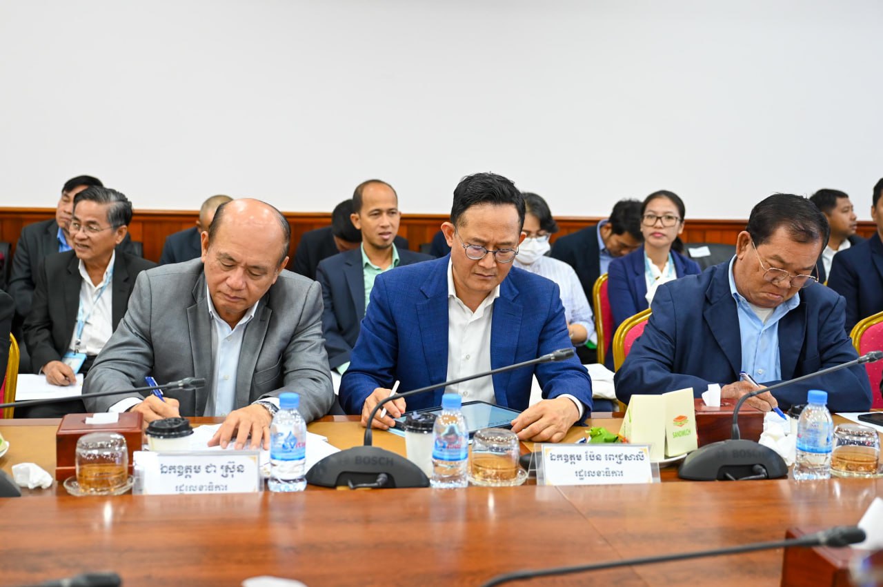 0E900567-1CC5-4381-B406-E8712C508F75