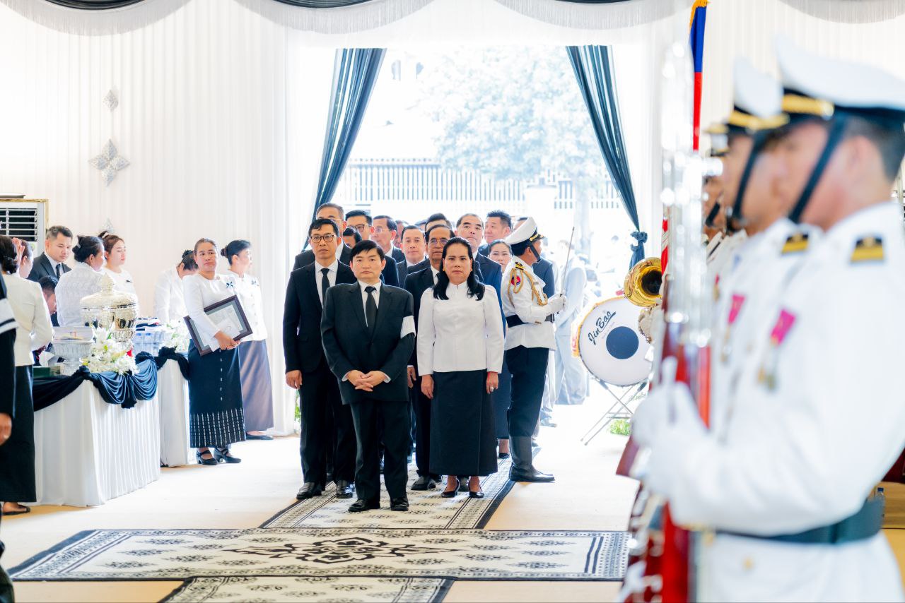 7E451461-CF4E-45BD-B854-803938452736