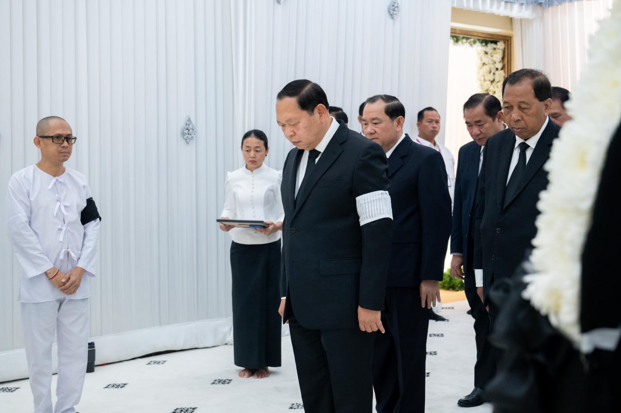 D7839A3B-924A-4C29-BE51-2BCEC393BE1F