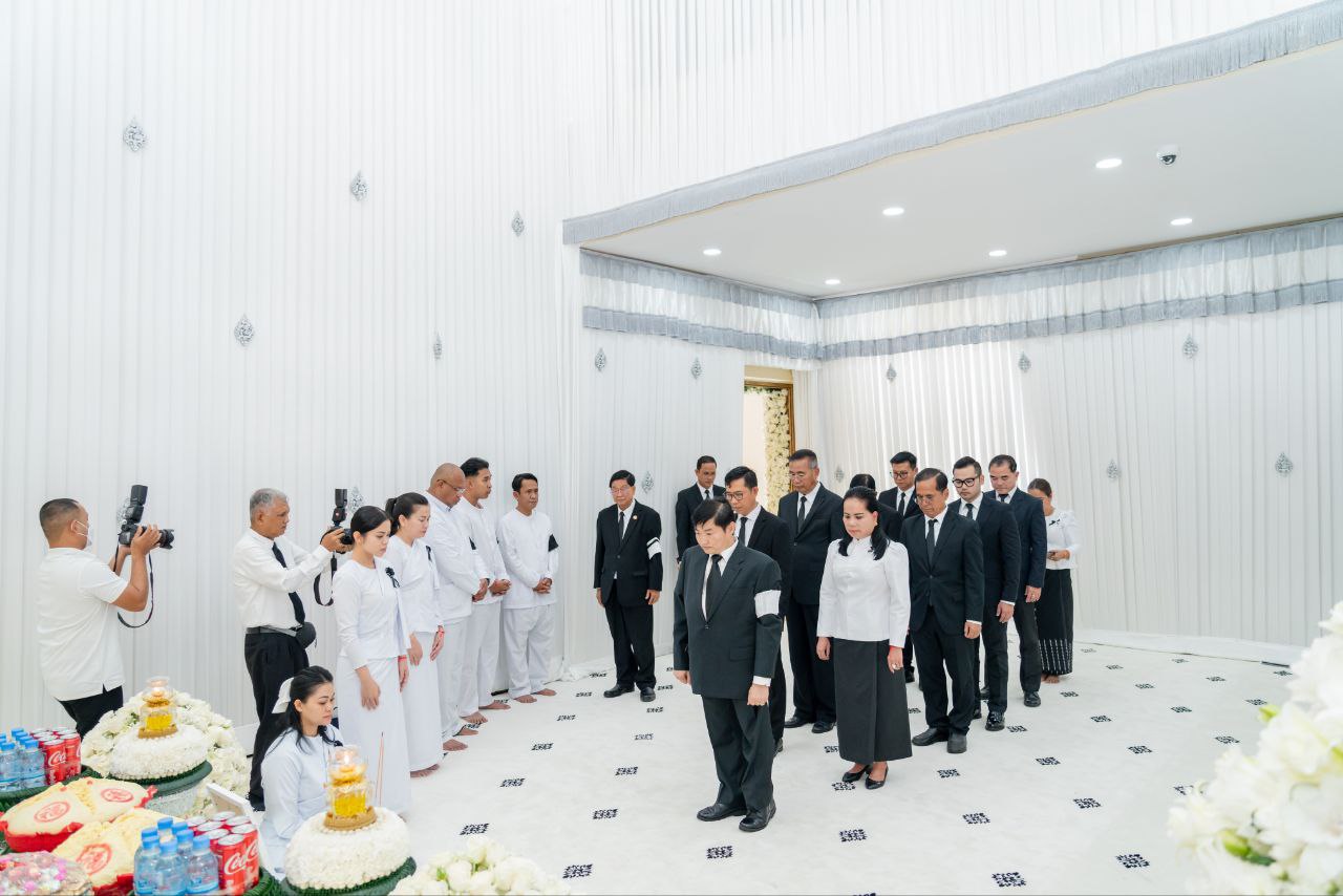 F25D8312-57F0-4ADB-B3E1-5E0EC6A6C455