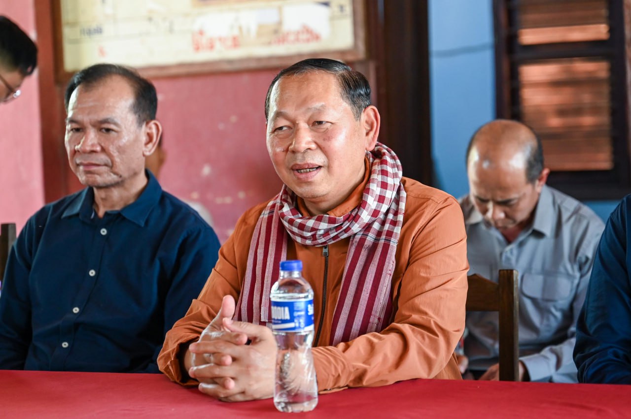 FBD6DE57-3F2C-43F4-AB88-4B0AFF5F4C9E