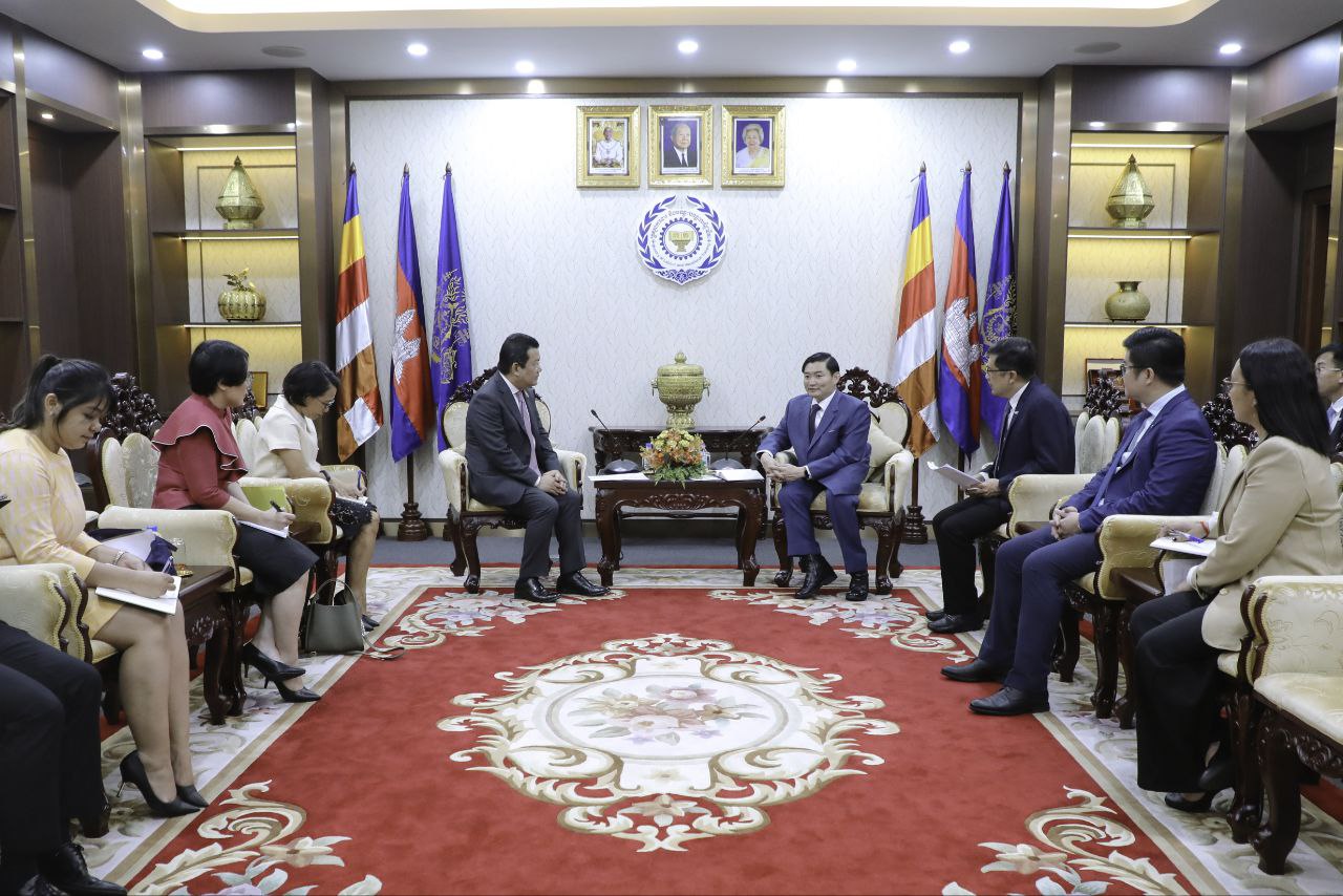 506002F7-3BC2-4104-9C24-3A74FCD386B8