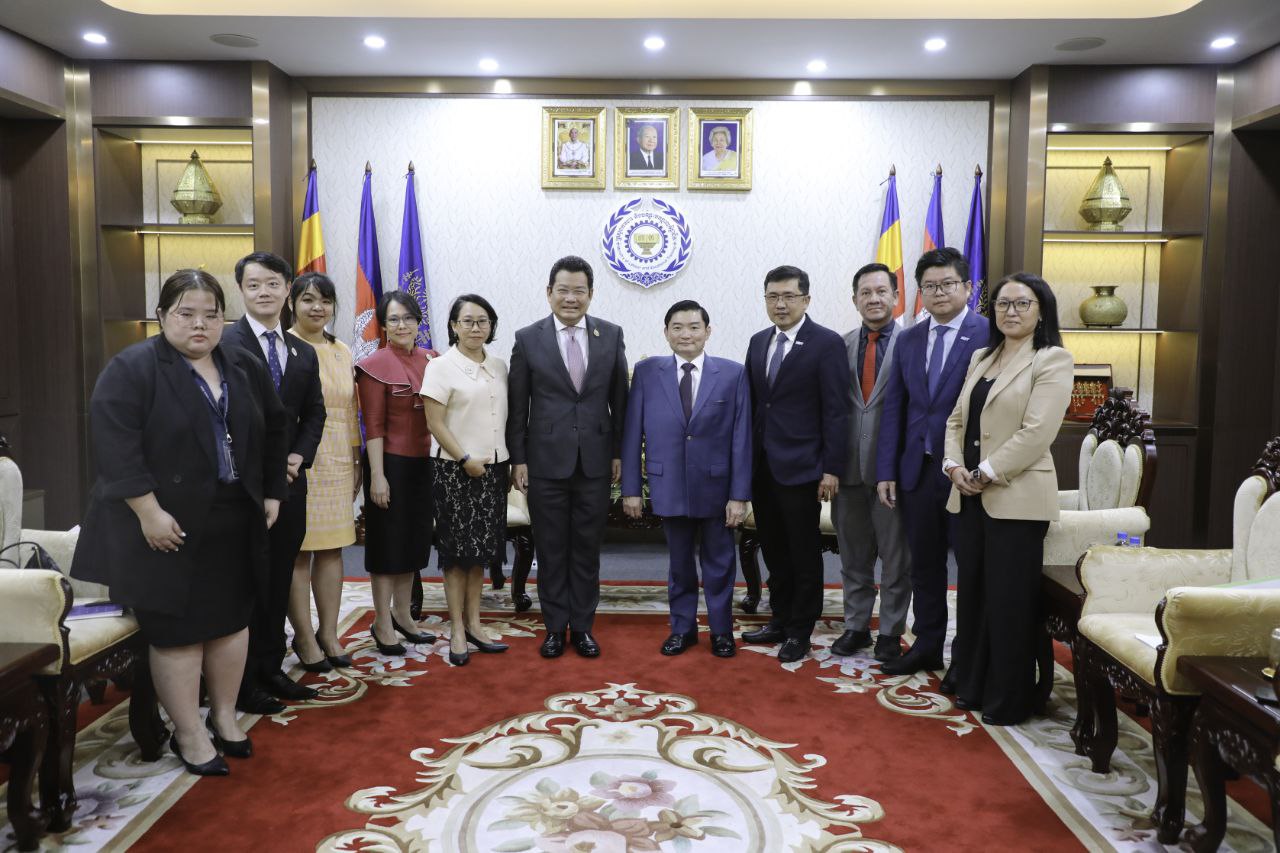 6B602ACD-665F-4E73-A614-90C5F483BF8A