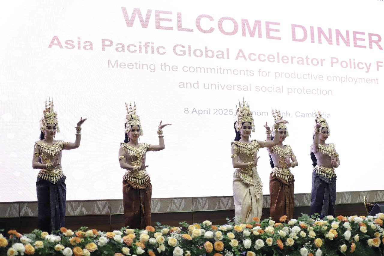 BE1B88D3-4624-45E5-A05F-EF5F8AC204B5