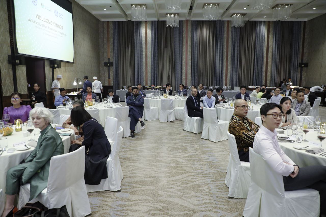 D58A37C7-2CB6-44B7-A40D-3219F1063599