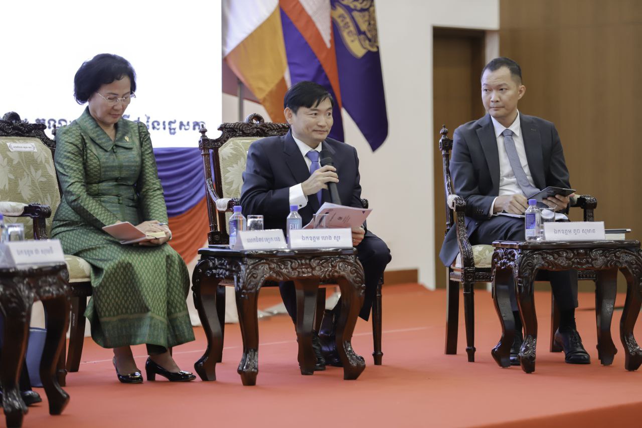 6EAF3DC0-A821-4B5A-B50B-162223A15C81