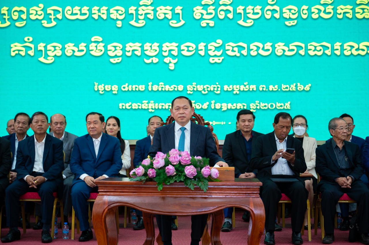 BF028518-927A-4C7C-8B7B-596B057F0925