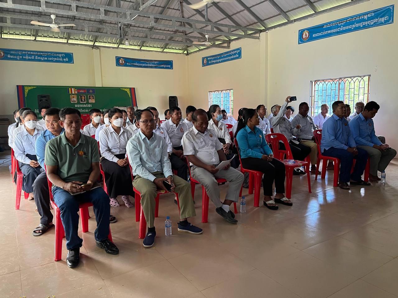 6435C4AE-5D24-4B04-9EF6-BE1FE0EAF20E