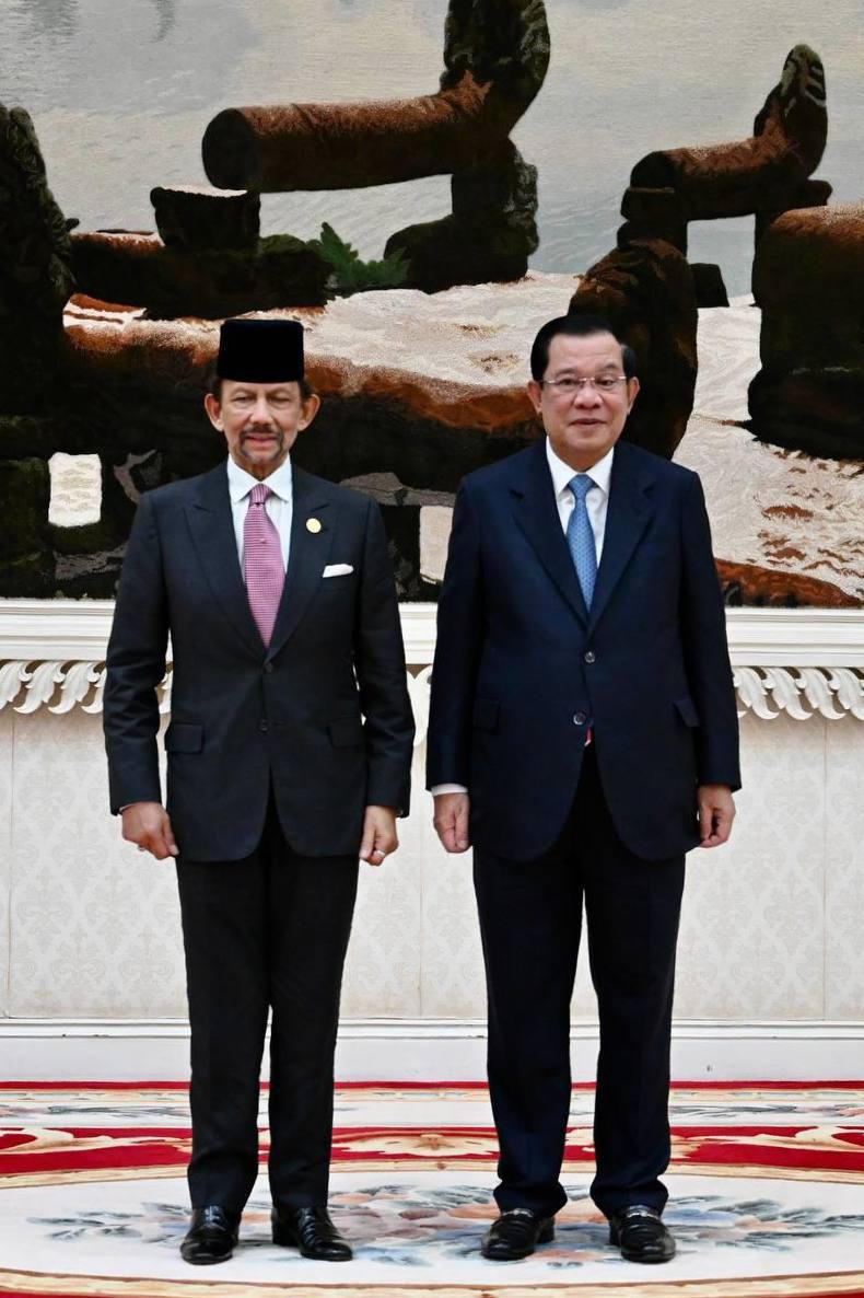 CA23B442-55AC-4DD3-9D00-521AEF034112