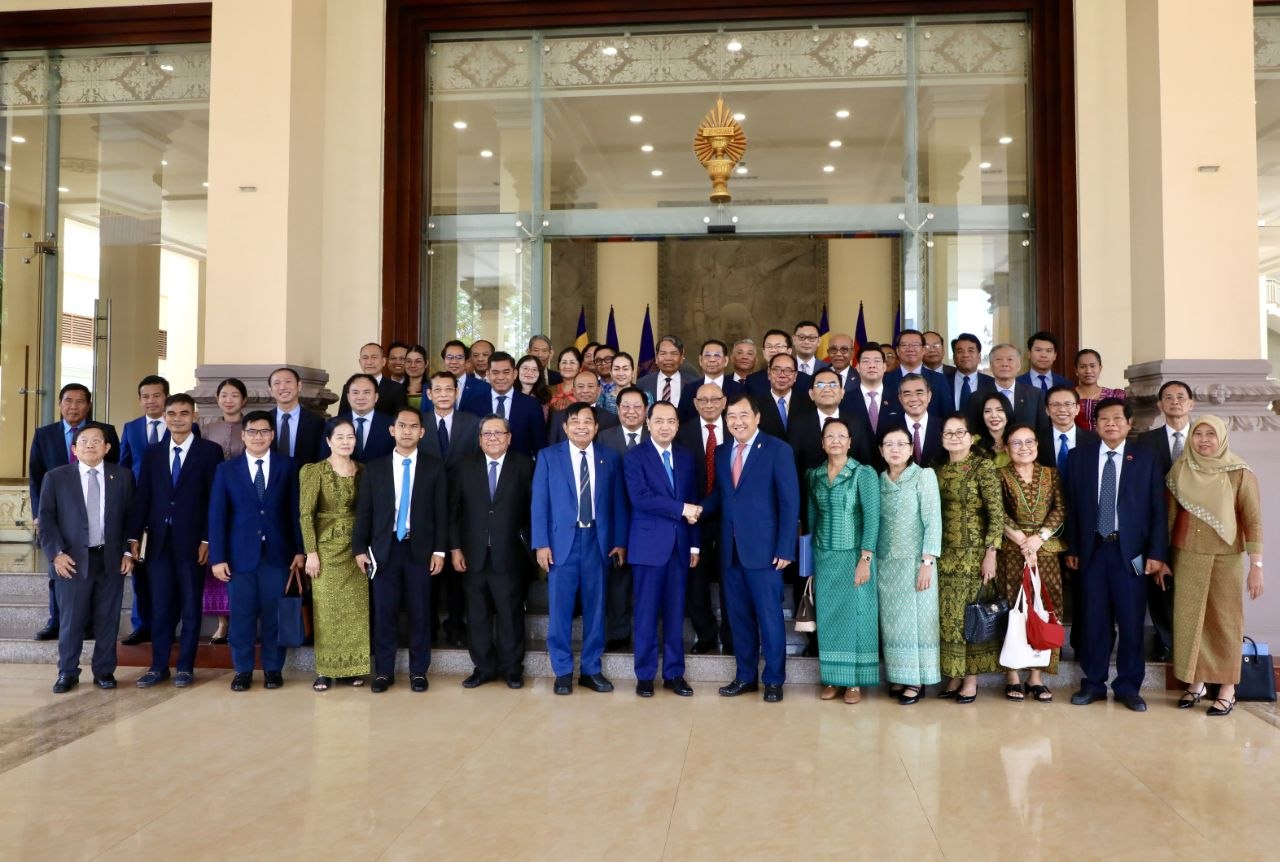 074E3E37-FCB9-4CDC-8406-430B891DBCE3