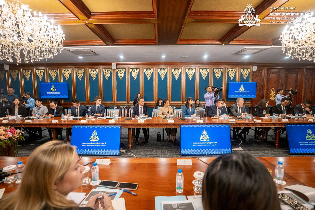 AA32F939-9E1E-45DF-916A-65260DE7B9AD